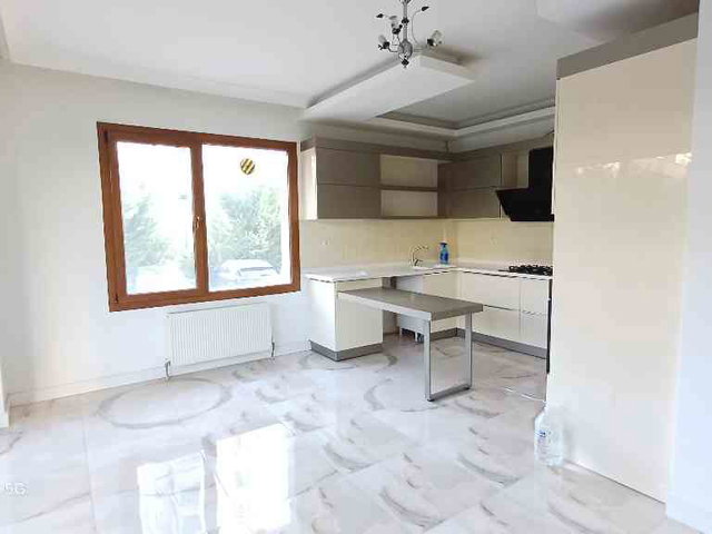 BAĞLICADA 160 M² NET | GİYİNME ODALI | EBEVEYN BANYOLU 3 CEPHE
