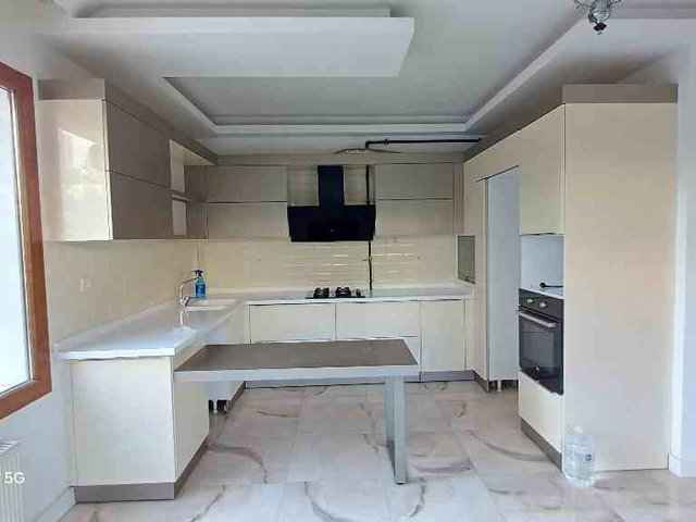 BAĞLICADA 160 M² NET | GİYİNME ODALI | EBEVEYN BANYOLU 3 CEPHE