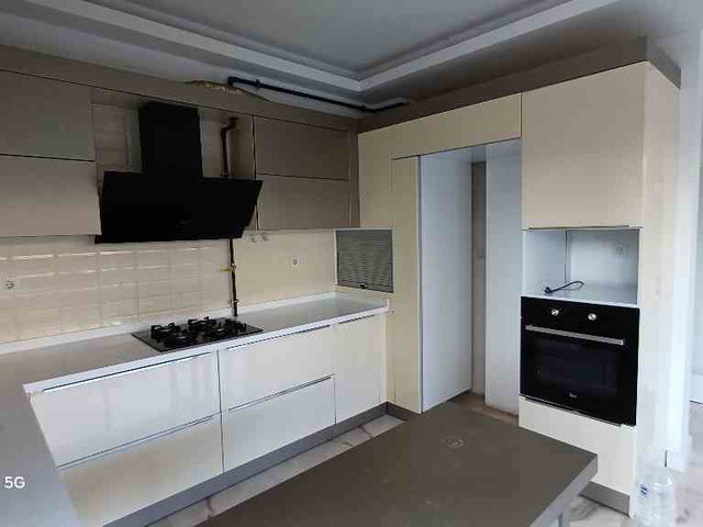 BAĞLICADA 160 M² NET | GİYİNME ODALI | EBEVEYN BANYOLU 3 CEPHE