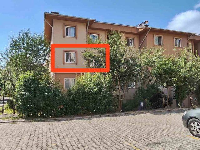 RE/MAX MAVİ'DEN KORUCUK MERKEZ'DE EŞYALI 2+1 KİRALIK DAİRE