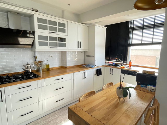 İZMİR /ALİAĞA 'DA DENİZ MANZARALI , FERAH 2+1 SATILIK DAİRE