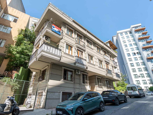 KAĞITHANE MERKEZ MAH’DE 4+1 | ÇİFT CEPHELİ, TERASLI SATILIK DAİRE