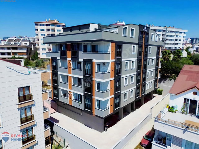 BARIŞ MAH.OTURMAYA HAZIR SIFIR 3+1 100 M2 ARAKAT