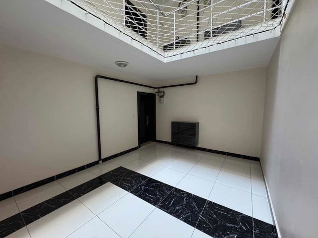 KIRKKONAKLARDA TERASLI 240 M2 GIRIŞ KAT 3+1 SATILIK DAIRE