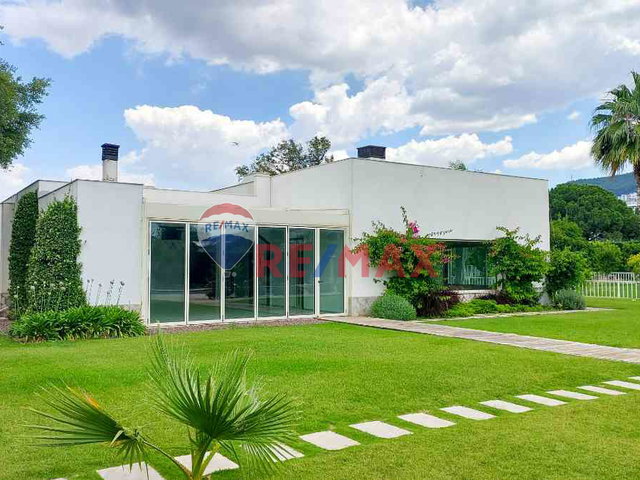 5.536 M² MÜSTAKİL ARAZİDE ÖZGÜN MİMARİYLE TASARLANMIŞ LÜKS VİLLA