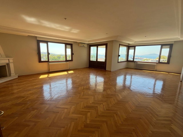 ALTINTEPE'DE DENIZ MANZARALI GENIŞ 3+1 DAİRE