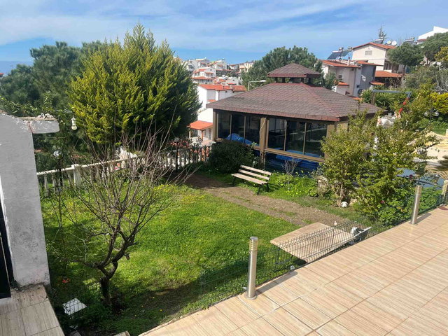 REMAX YELKEN'DEN YENISU EVLERI DENIZ MANZARALI 4+1 SATILIK VILLA