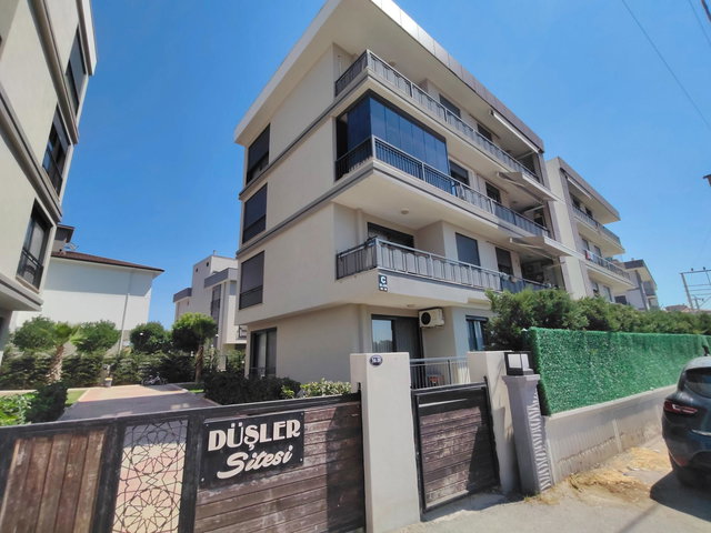 SEFERİHİSAR DÜŞLER SİTESİNDE  3+1  DAİRE FERAH VE KONFORLU YAŞAM