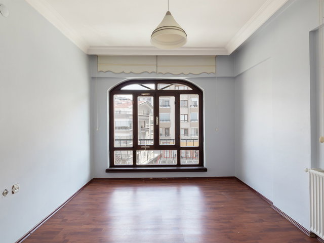 KEKLİK PINARI’NDA GÜNEY-DOĞU CEPHELİ 3+1 | 150 M² BRÜT | 2 BANYO 3 WC | EN ÜST KAT