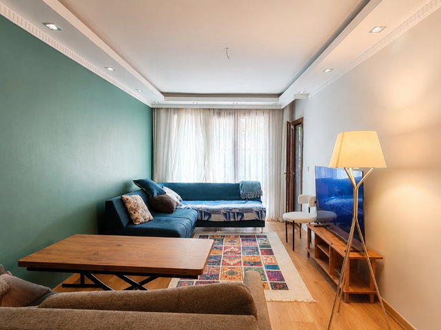 ÇEKMEKÖY MERKEZ MAH.BAHÇE KULLANIMLI 2+1 BRÜT 75M² SATILIK DAIRE