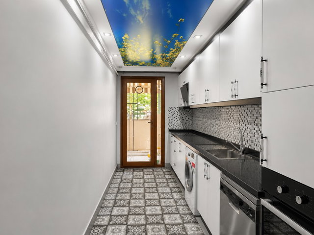 ÇEKMEKÖY MERKEZ MAH.BAHÇE KULLANIMLI 2+1 BRÜT 75M² SATILIK DAIRE
