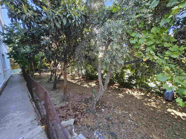 IZMIR ALIAĞA YENİ MAHALLE'DE BAHÇELİ GİRİŞ KAT KİRALİK DAİRE