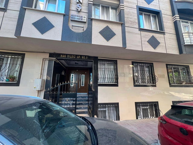 BAHÇELİEVLER KOCASİNAN MERKEZ’DE 5+2 DUBLEKS | 250 M² NET | KAT MÜLKİYETLİ, KREDİYE UYGUN