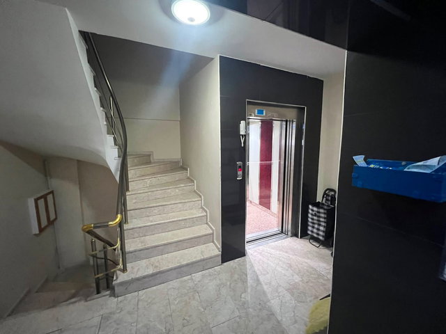 BAHÇELİEVLER KOCASİNAN MERKEZ’DE 5+2 DUBLEKS | 250 M² NET | KAT MÜLKİYETLİ, KREDİYE UYGUN