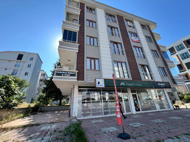 ÜNİVERSİTE TRAMVAY'A CEPHE EŞYALI ŞIK KİRALIK 1+1 DAİRE