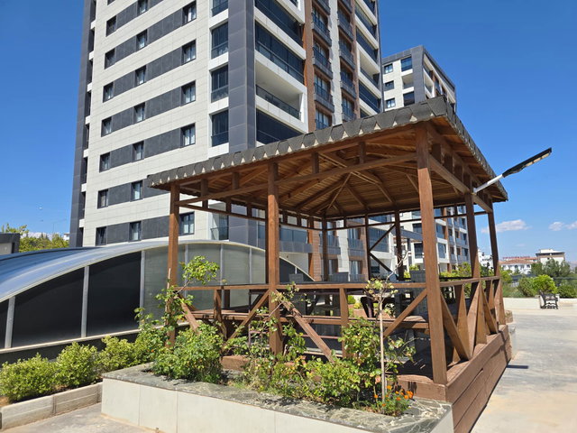 RE/MAX DEĞİŞİM-WEST CİTY'DE SATILIK 4+1 ARAKAT LÜKS DAİRE
