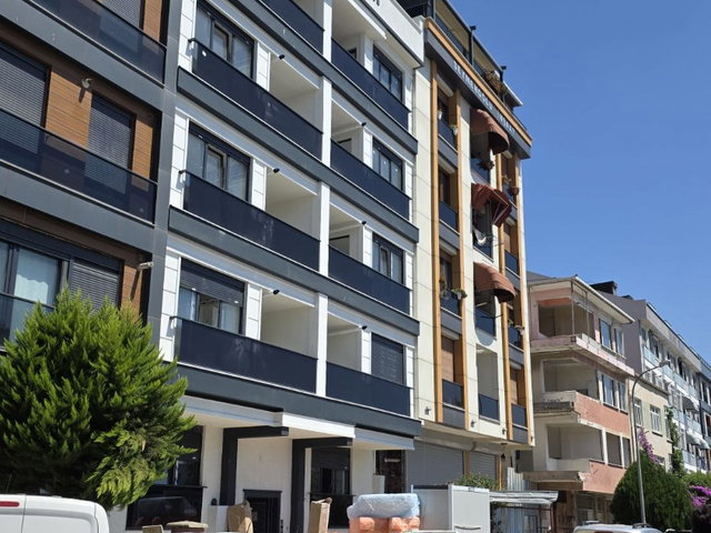 MARMARAYA 40 METRE ! SIFIR BİNADA KİRALIK 3+1 ÇIFT BANYO-WC ÇIFT BALKON