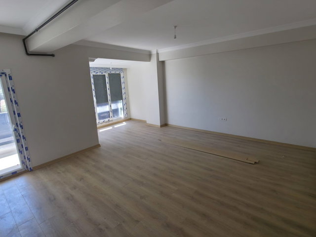 MARMARAYA 40 METRE ! SIFIR BİNADA KİRALIK 3+1 ÇIFT BANYO-WC ÇIFT BALKON