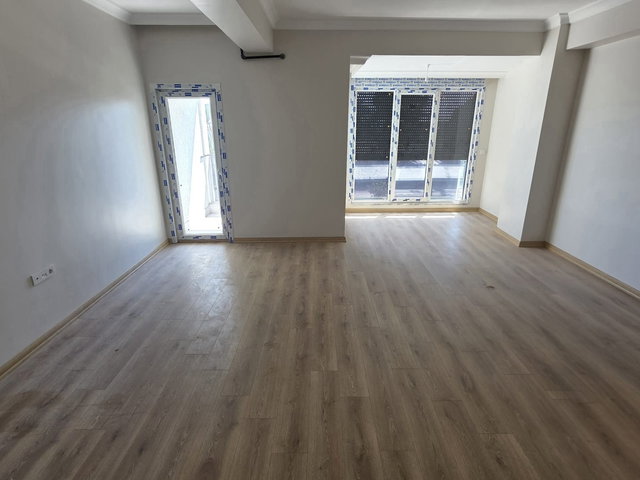 MARMARAYA 40 METRE ! SIFIR BİNADA KİRALIK 3+1 ÇIFT BANYO-WC ÇIFT BALKON