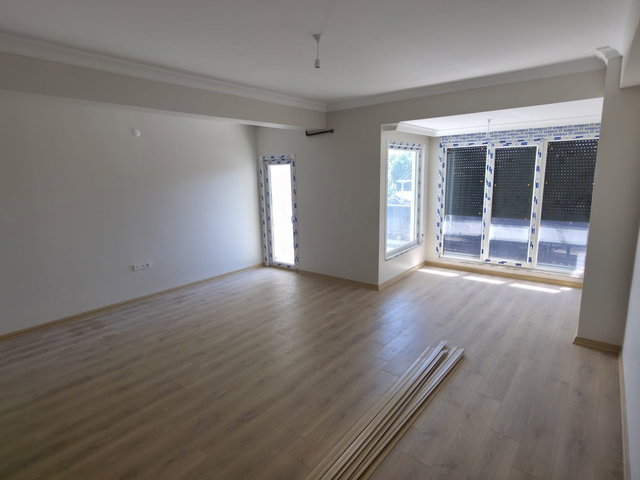 MARMARAYA 40 METRE ! SIFIR BİNADA KİRALIK 3+1 ÇIFT BANYO-WC ÇIFT BALKON