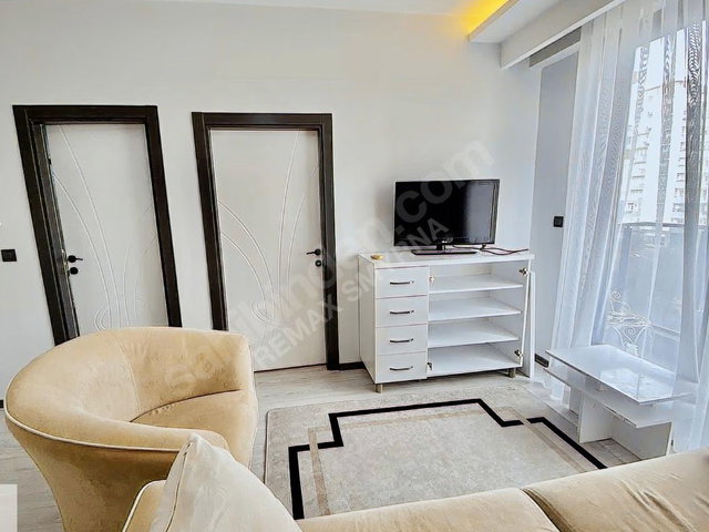 ÇAMLIKULEDE 1+1 EŞYALI KIRALIK DAIRE 47 M²