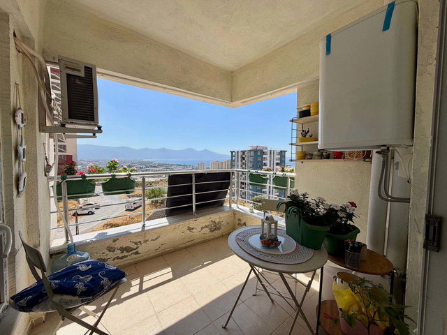 KUŞADASI UYDUKENT SITESI SATILIK DENIZ MANZARALI 2+1 DAIRE