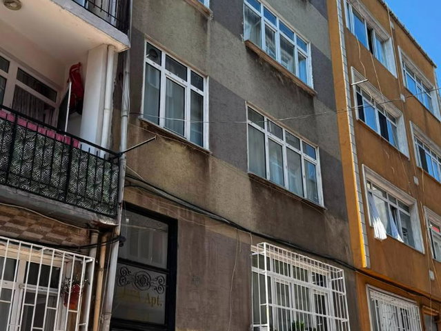 BEYOĞLU ÇATMA MESCİD MAHALLESİNDE MERKEZİ LOKASYONDA BRÜT 87 M² SATILIK 3+1 DAİRE