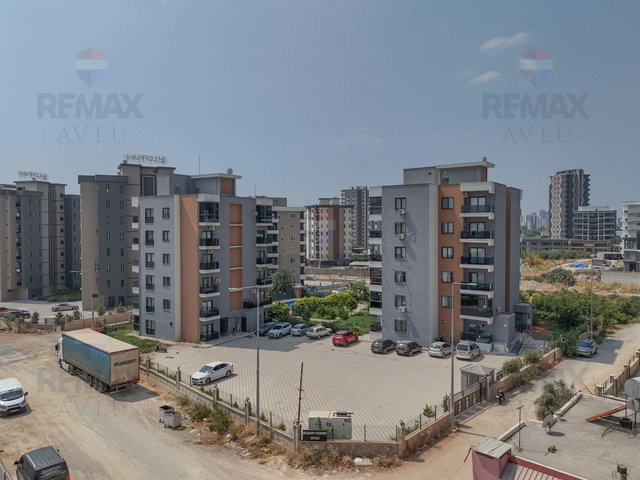 REMAX AVLU’DAN KUYULUKTA SİTE İÇERİSİNDE SATILIK 1+1 DAİRE