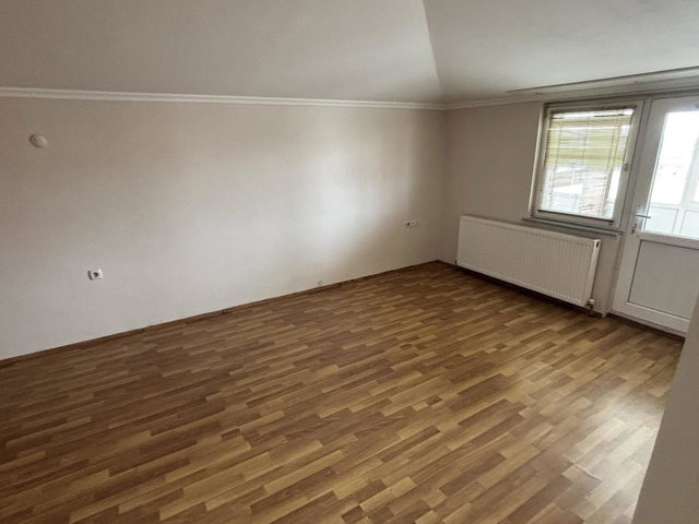 REMAX MID GAZI BULVARINDA MERKEZDE FIRSAT 4+1 DUBLEKS DAIRE