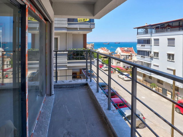 DİKİLİ GAZİPAŞA YAKAMOZDA EŞŞİZ DAİRE