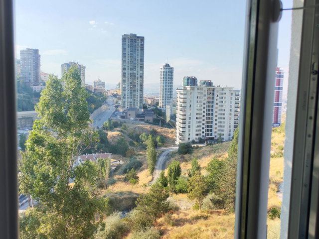 KIRKKONAKLAR’DA 3 CEPHELİ, MANZARALI 3+1 TERS DUBLEKS KİRALIK DAİRE