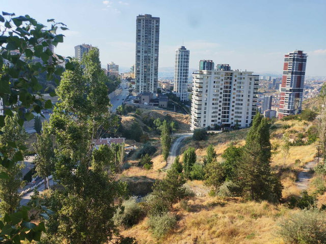 KIRKKONAKLAR’DA 3 CEPHELİ, MANZARALI 3+1 TERS DUBLEKS KİRALIK DAİRE