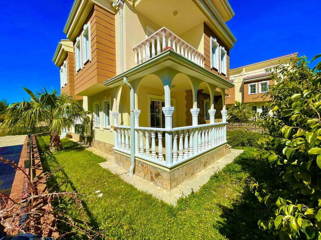 ALANYA OTTOMAN VILLALARINDA EŞSIZ DENIZ MANZARALI LÜKS IKIZ VILLA