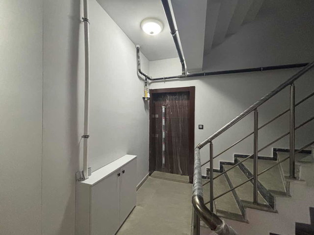 BİGA YENIYAKA'DA KIRALIK 2+1 YERDEN ISITMALI YÜKSEK GIRIŞ DAIRE