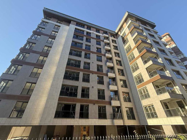 ÜSKÜDAR VALİDEBAĞ SİTESİNDE 4+1 DUBLEKS 212 M² NET 19 M² TERAS