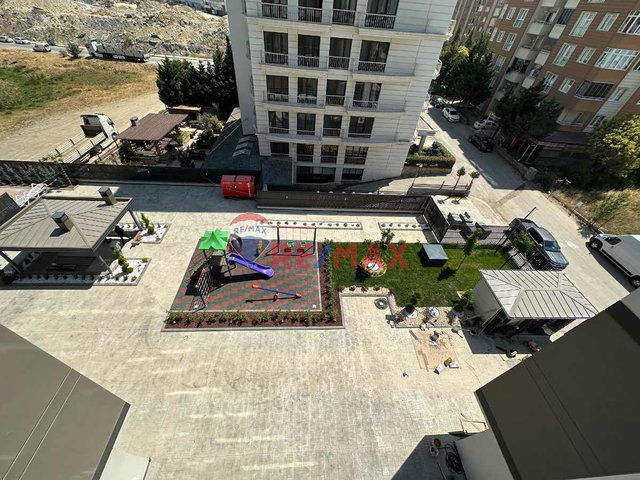 GÖKÇE PARLA YENİ YAPILMIŞ PROJE DE SIFIR K İ R A L I K 2+ 1 DAİRE