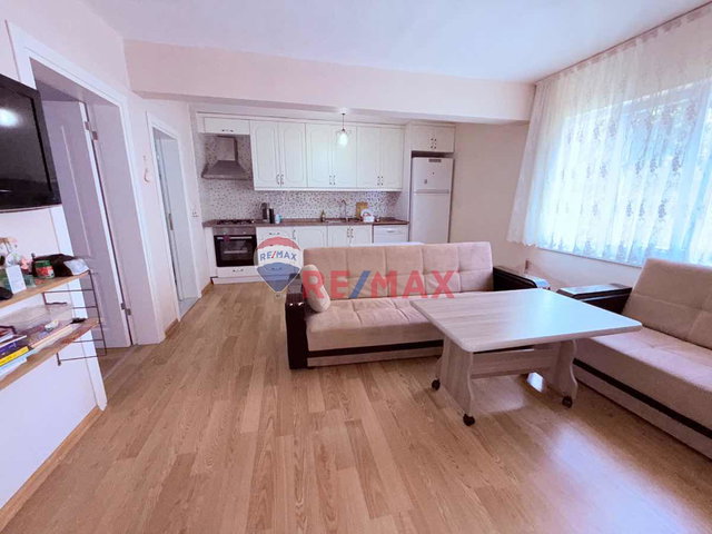 REMAX İLKNUR DOĞAN YAZLIK BÖLGEDE MÜSTAKİL EV