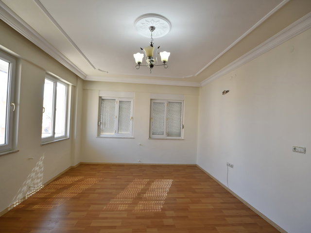 MANAVGAT MERKEZ ÖRNEK MAHALLESİNDE ARAKAT KİRALIK GENIŞ 2+1 DAIRE