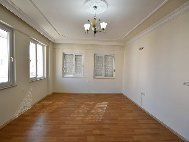MANAVGAT MERKEZ ÖRNEK MAHALLESİNDE ARAKAT KİRALIK GENIŞ 2+1 DAIRE