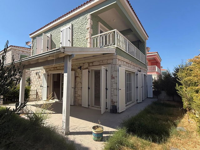 SARIMSAKLI PLAJI’NA 150 MT. MESAFEDE SATILIK 3+1 VILLA