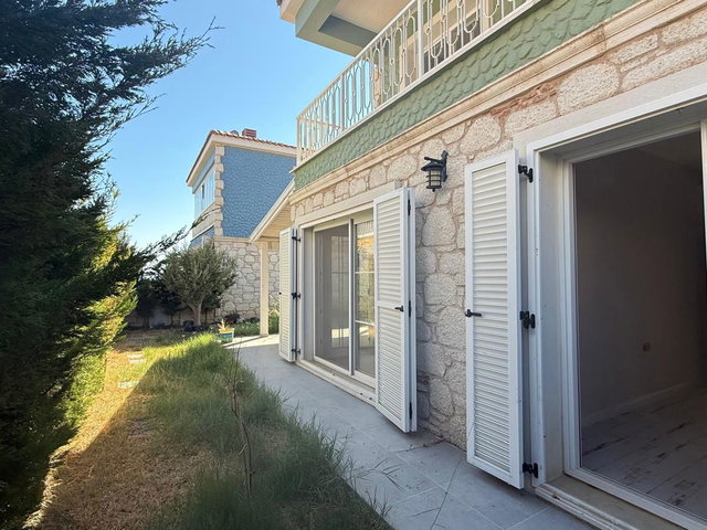SARIMSAKLI PLAJI’NA 150 MT. MESAFEDE SATILIK 3+1 VILLA