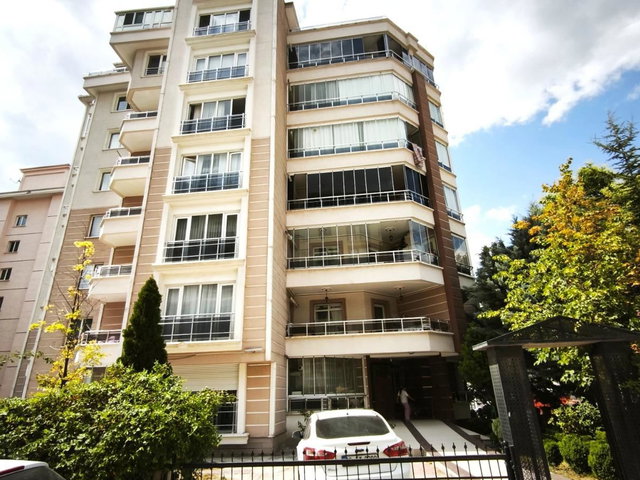 YENIMAHALLE YEŞILEVLER MERKEZI KONUMDA SATILIK 3+1 DUBLEKS DAIRE