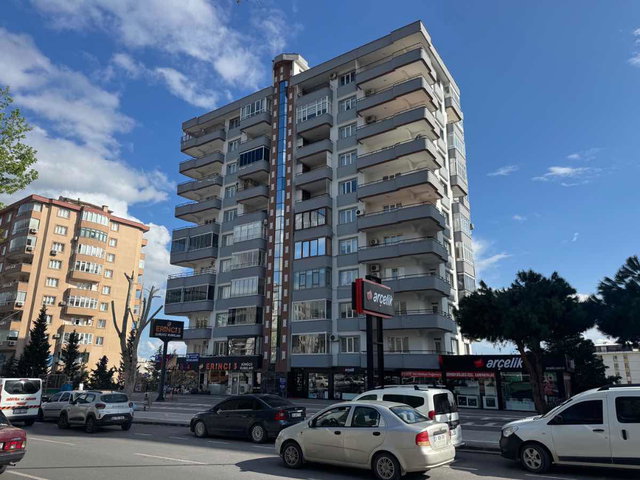 PRESTIJ CADDESI'NDE KIRALIK 4+1 GENIŞ DAIRE/OFIS (285M²)