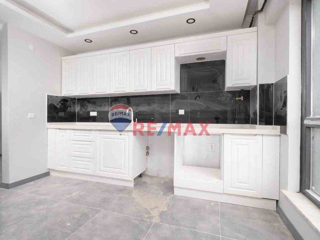 REMAX AREA DAN SATILIK ULUDAĞ MANZARALI SIFIR DUBLEKS 2+1 DAIRE
