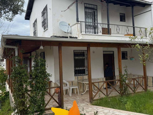 AYVALIK SAHILKENT'TE DENIZ MANZARALI EŞYALI KIRALIK 3+1 VILLA