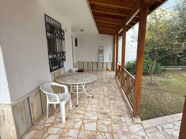 AYVALIK SAHILKENT'TE DENIZ MANZARALI EŞYALI KIRALIK 3+1 VILLA