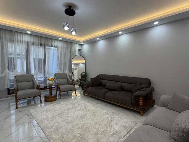 REMAX MAVİ’DEN KORUCUKTA SATILIK GENİŞ 2+1 CAM BALKONLU DAİRE