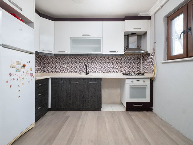 REMAX AREA DAN YUNUSELI MERKEZDE SATILIK 3+1 BAHÇELI DAIRE