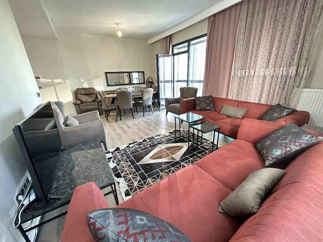 BAŞAKŞEHİR’DE SİTE İÇİNDE 2+1 EŞYALI KİRALIK DAİRE | 9. KAT, 2 BANYO,2 BALKON