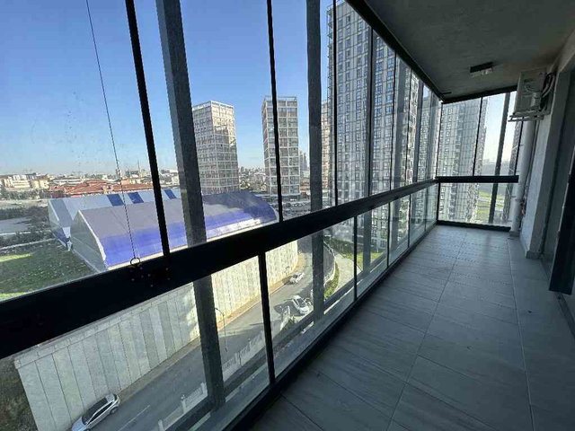 BAŞAKŞEHİR’DE SİTE İÇİNDE 2+1 EŞYALI KİRALIK DAİRE | 9. KAT, 2 BANYO,2 BALKON